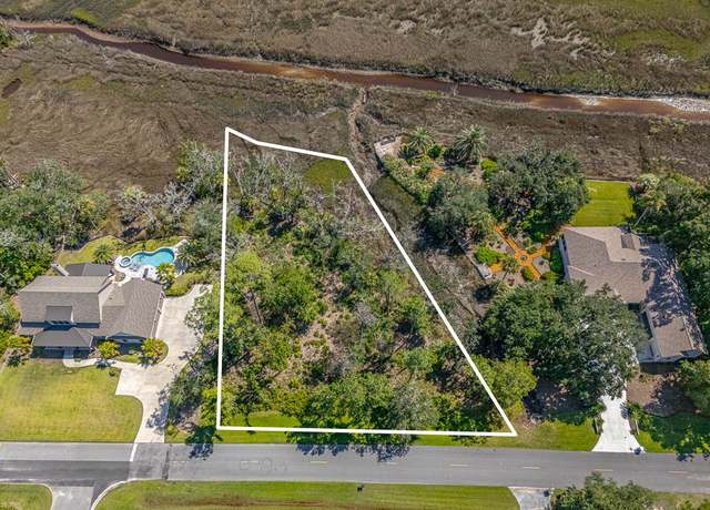 Property at 150 Harbor Pointe Dr, Brunswick, GA 31523