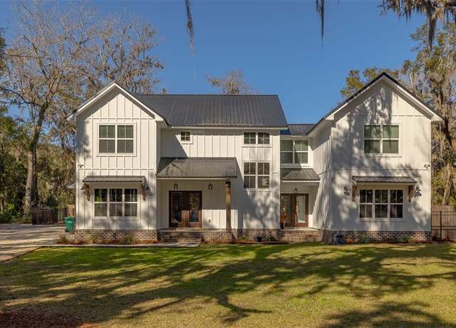 Property at 1066 Doboy Ct SE, Darien, GA 31305, 4 beds, 3.5 baths