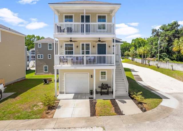 Property at 102 Cathead Ln, Darien, GA 31305, 4 beds, 3.5 baths