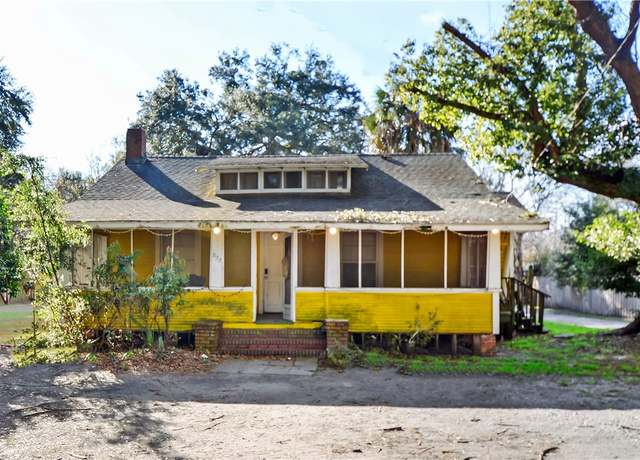 Property at 823 Old Jesup Rd, Brunswick, GA 31520, 3 beds, 1 bath