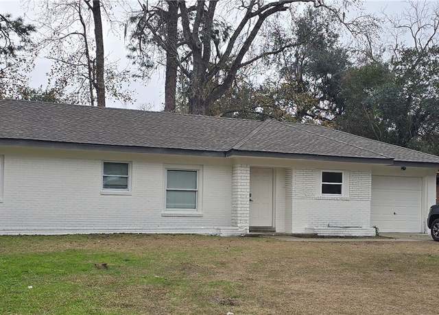 Property at 510 Nottingham Dr, Brunswick, GA 31525, 3 beds, 1 bath