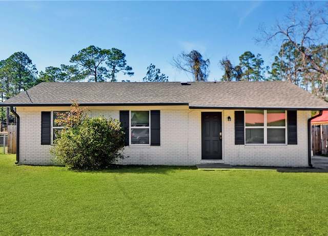 Property at 109 Yorktown Dr, Brunswick, GA 31525, 3 beds, 1 bath