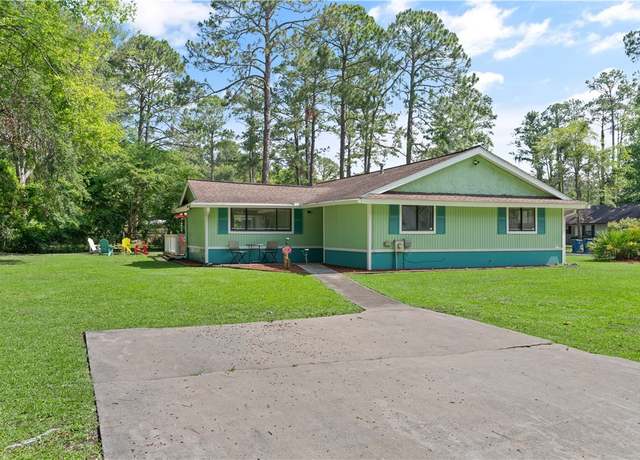 Property at 127 Landover Dr, Brunswick, GA 31525, 3 beds, 2 baths