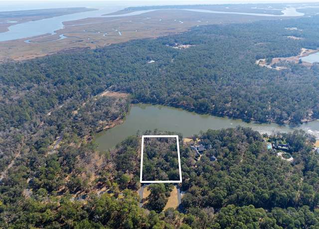 Property at 160 Harris Ln, St Simons Island, GA 31522