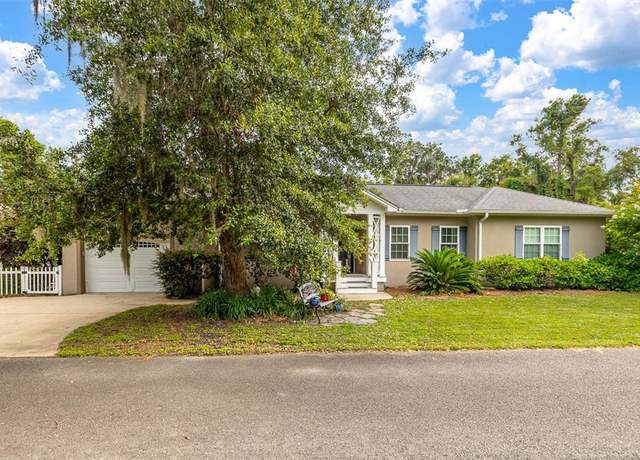Property at 818 Ash St, St Simons Island, GA 31522, 3 beds, 2 baths