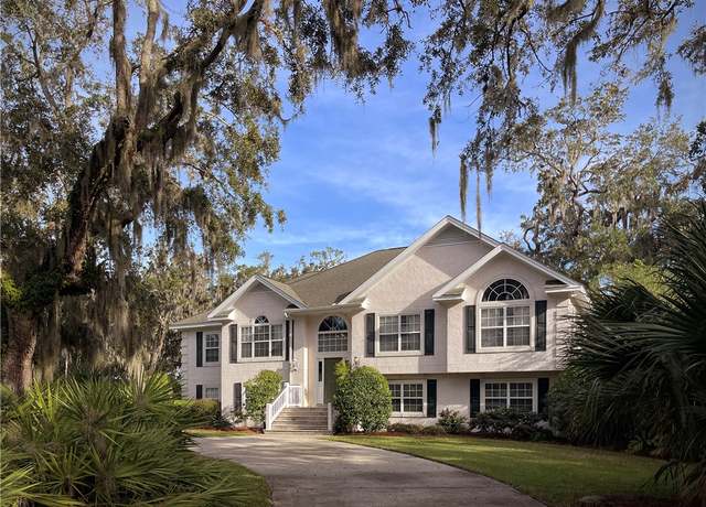 Property at 412 Palm Dr, St Simons Island, GA 31522, 3 beds, 2.5 baths