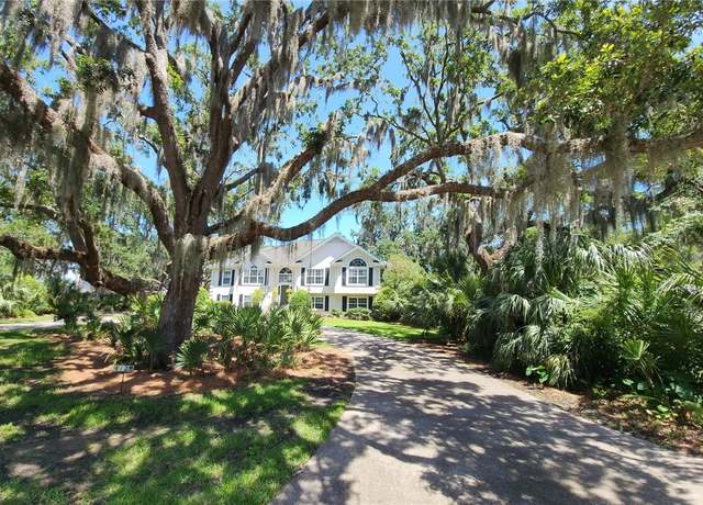 Property at 412 Palm Dr, St Simons Island, GA 31522, 3 beds, 2.5 baths