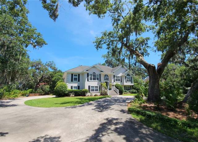 Property at 412 Palm Dr, St Simons Island, GA 31522, 3 beds, 2.5 baths