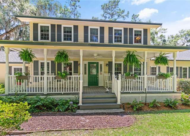 Property at 216 Dunbarton Dr, St Simons Island, GA 31522, 4 beds, 3.5 baths