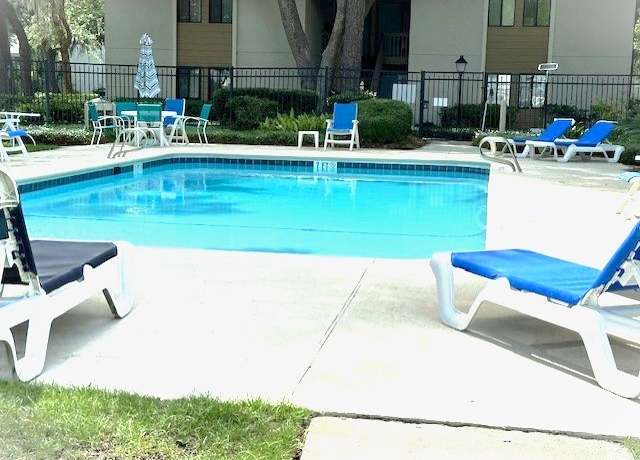 Property at 227 Walmar Grove Dr, St Simons Island, GA 31522, 2 beds, 2 baths