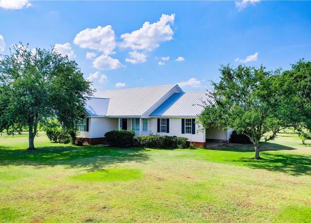 Property at 398 Cotton Rd, Alma, GA 31510, 3 beds, 2.5 baths