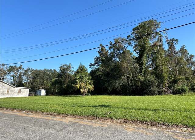 Property at 1310 Lee Ave, Waycross, GA 31503