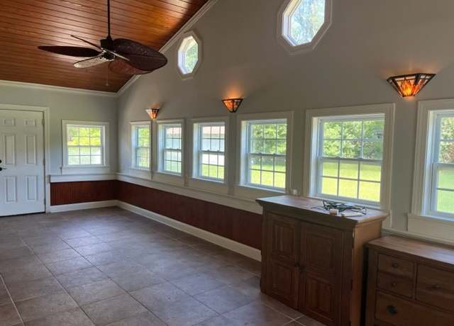 Property at 201 Spruce Rd, Brunswick, GA 31525, 3 beds, 2 baths