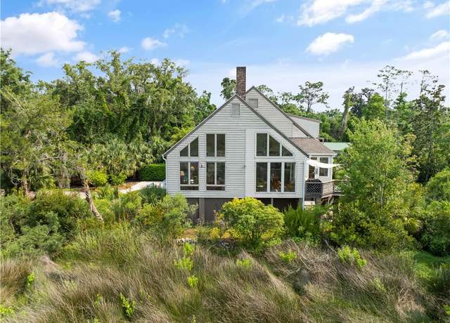 Property at 207 Military Rd, St Simons Island, GA 31522, 4 beds, 3.5 baths