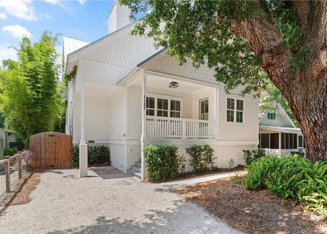 Property at 1153 Ocean Blvd, St Simons Island, GA 31522, 4 beds, 3.5 baths
