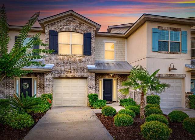 Property at 303 Mariners Cir, St Simons Island, GA 31522, 3 beds, 2.5 baths