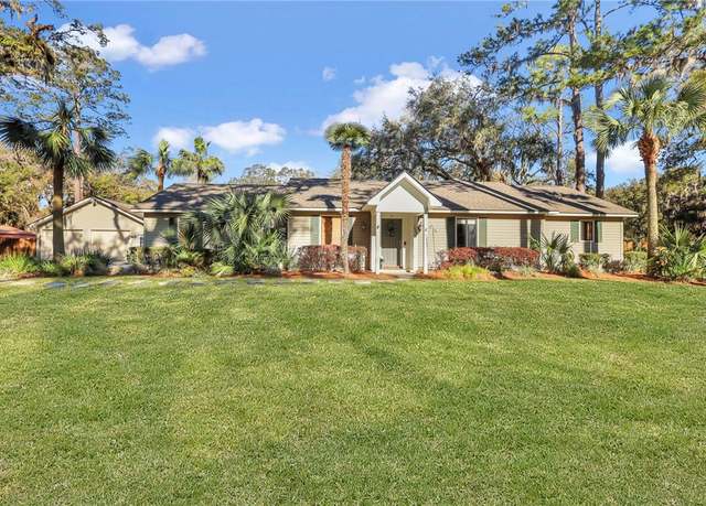 Property at 110 Mackqueen Dr, Brunswick, GA 31525, 4 beds, 3 baths