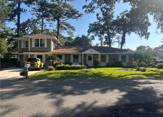 Property at 110 Demere Oaks Cir, St Simons Island, GA 31522, 4 beds, 4 baths