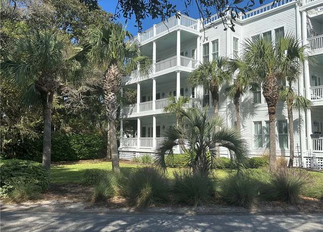 Property at 652 Oglethorpe Ave, St Simons Island, GA 31522, 3 beds, 4 baths