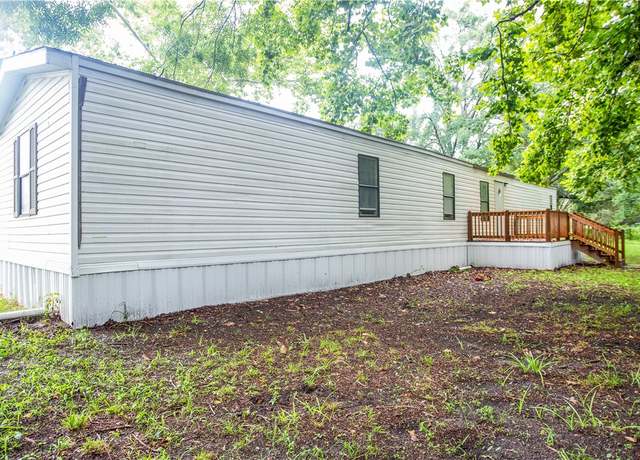 Property at 156 Touchstone Dr, Brunswick, GA 31525, 3 beds, 2 baths