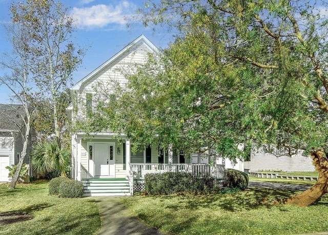 Property at 112 Newfield St, St Simons Island, GA 31522, 4 beds, 3.5 baths