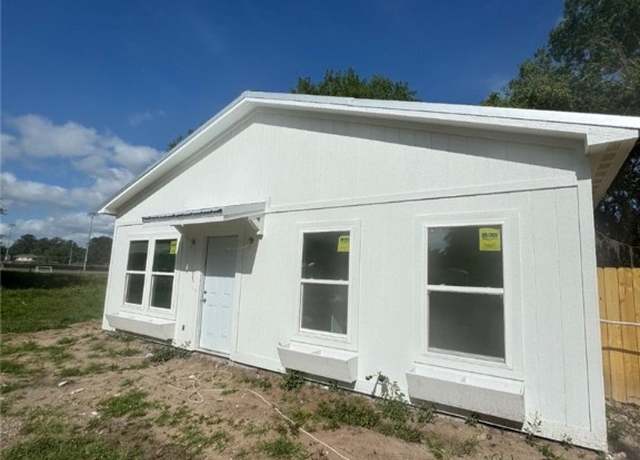 Property at 616 Kellsie Cir, Darien, GA 31305, 3 beds, 2 baths
