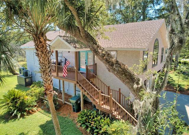 Property at 240 Peachtree St, St Simons Island, GA 31522, 4 beds, 3 baths