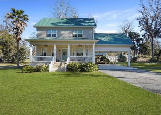 Property at 1321 Shell Point Rd NE, Townsend, GA 31331, 4 beds, 3.5 baths