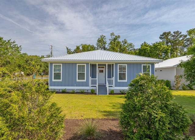 Property at 500 Ridge Rd, Darien, GA 31305, 2 beds, 2 baths