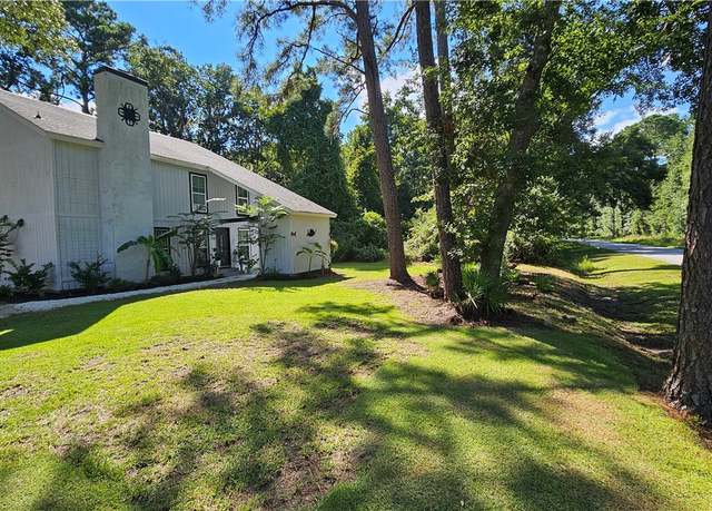 Property at 150 Zellwood Dr, Brunswick, GA 31523, 3 beds, 2 baths