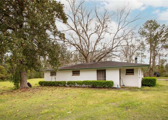 Property at 4442 Brunswick Hwy, Waycross, GA 31503, 3 beds, 2 baths