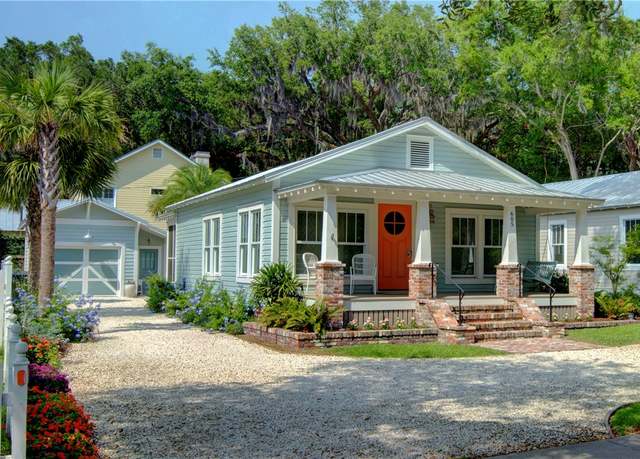 Property at 605 Ocean Blvd, St Simons Island, GA 31522, 2 beds, 2.5 baths