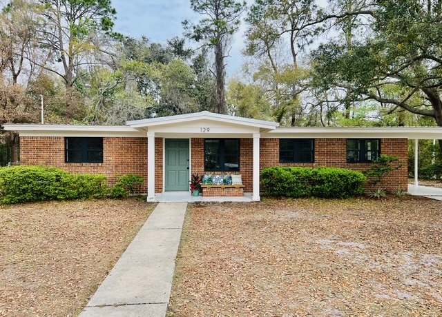 Property at 129 Greenwood Ave, Brunswick, GA 31525, 3 beds, 2 baths
