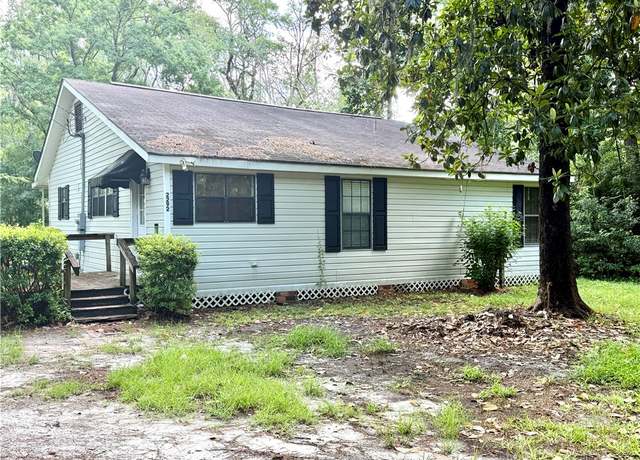 Property at 2292 Park Ave, Waycross, GA 31503, 2 beds, 2 baths