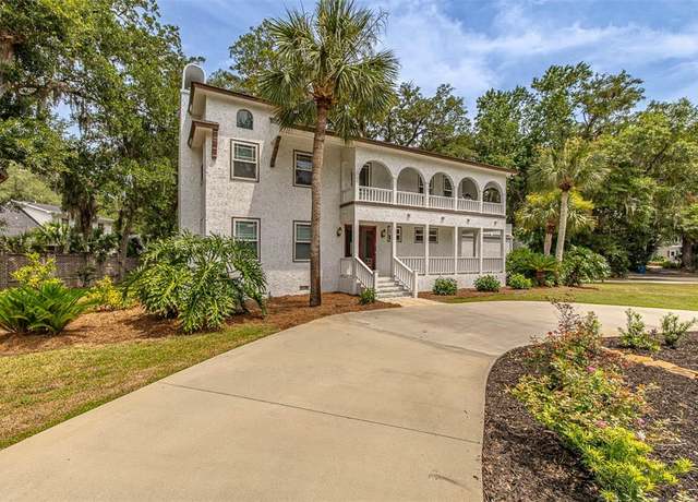 Property at 192 Merion, St Simons Island, GA 31522, 4 beds, 2.5 baths