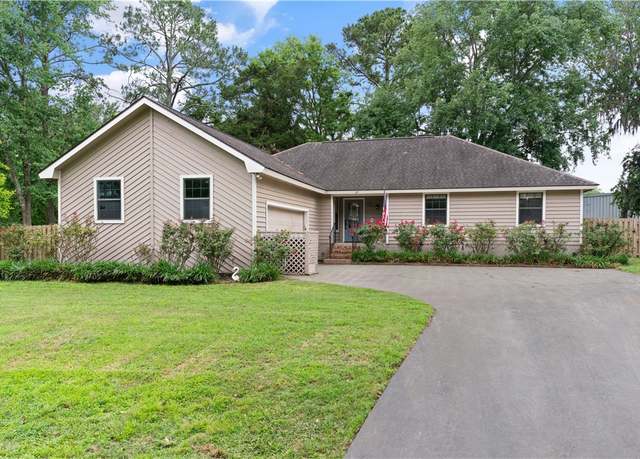 Property at 87 Thornhill Dr, Brunswick, GA 31520, 3 beds, 2 baths