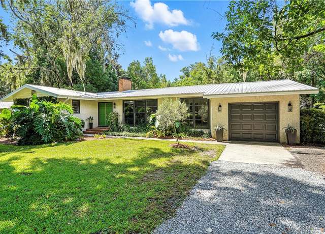 Property at 121 Druid Oaks Ln, St Simons Island, GA 31522, 3 beds, 2 baths