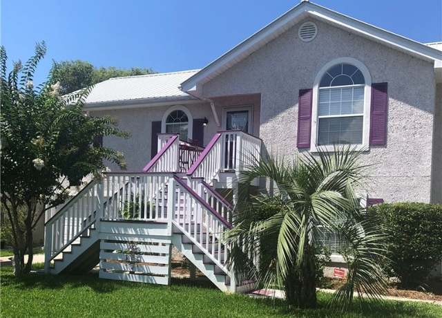 Property at 105 Thompson Cv, St Simons Island, GA 31522, 3 beds, 2 baths