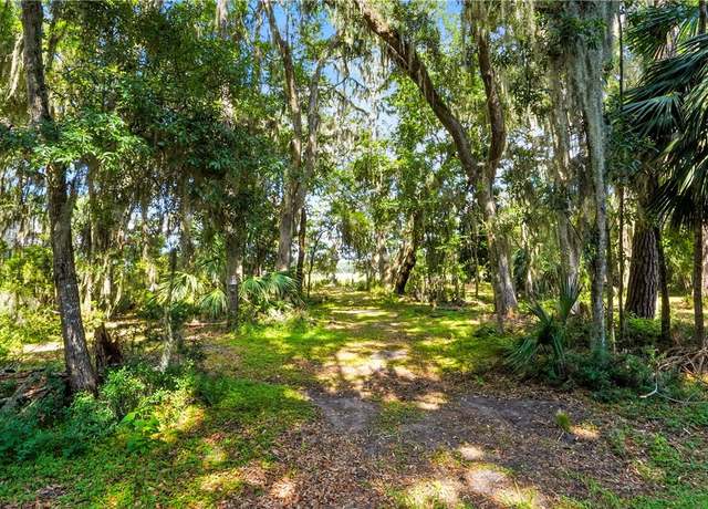 Property at 186 N Hampton Point Dr Dr, St Simons Island, GA 31522