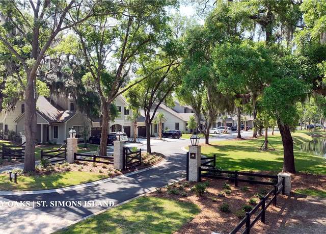 Property at 183 Fifty Oaks Ln, St Simons Island, GA 31522, 4 beds, 3.5 baths