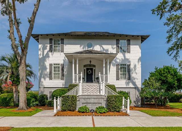 Property at 941 Champney, St Simons Island, GA 31522, 4 beds, 3.5 baths