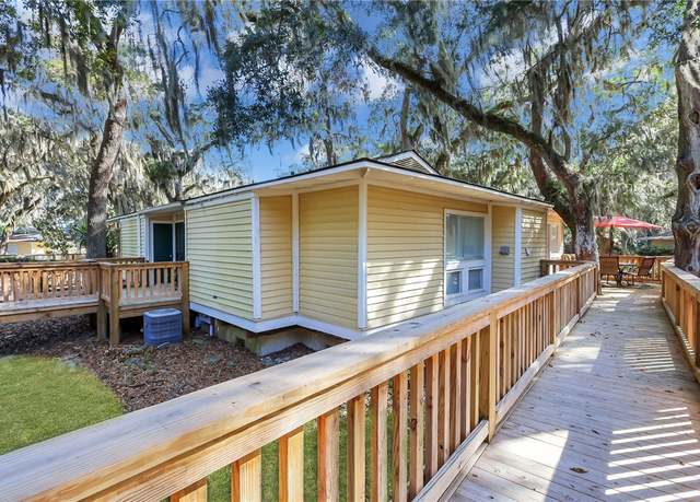 Property at 618 Executive Golf Villas, St Simons Island, GA 31522, 2 beds, 2 baths
