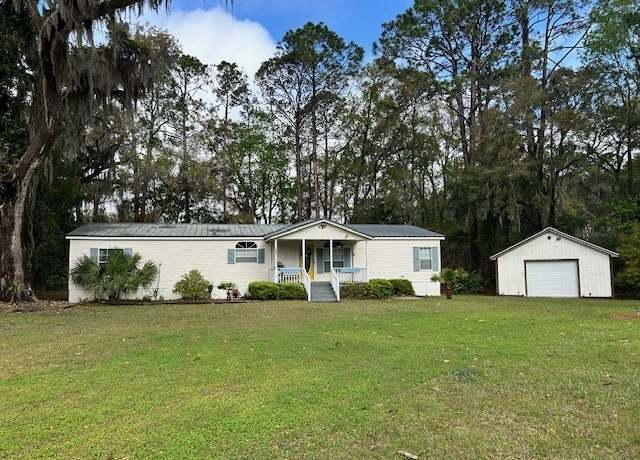 Property at 1007 Franklin St, Darien, GA 31305, 3 beds, 2 baths