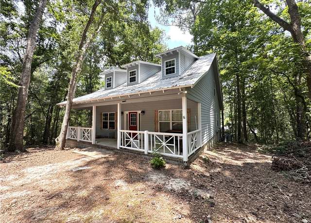 Property at 440 Arnold River Rd, Jesup, GA 31545, 3 beds, 3 baths