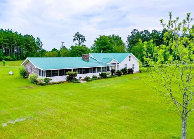 Property at 3840 County Farm Rd, Blackshear, GA 31516, 4 beds, 2.5 baths
