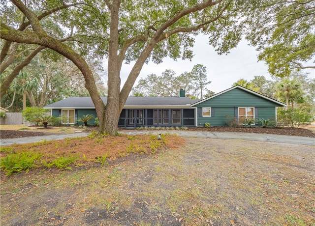 Property at 101 Thornhill Dr, Brunswick, GA 31525, 5 beds, 3 baths