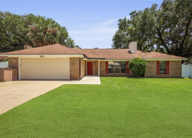 Property at 300 Bushoan Rd, Brunswick, GA 31525, 3 beds, 2 baths