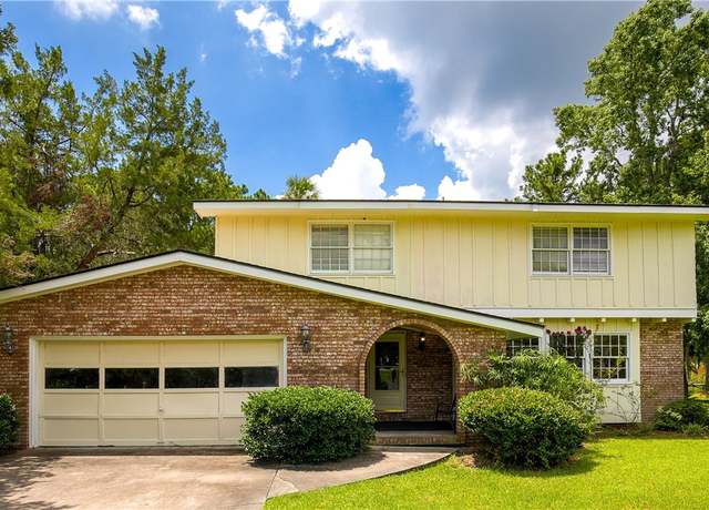 Property at 140 Belle Point Pkwy, Brunswick, GA 31525, 4 beds, 2.5 baths