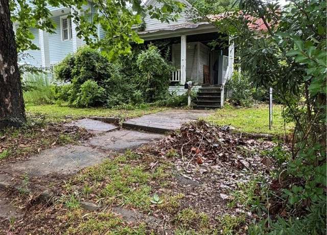 Property at 809 W Pine St, GA 00000, 2 beds, 1 bath