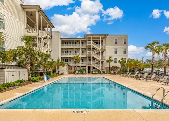 Property at 117 Gascoigne Ave #106, St Simons Island, GA 31522, 3 beds, 2.5 baths